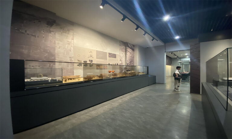 Application case of transparent OLED splicing screen in Luoyang Erlitou Xiadu Site Museum